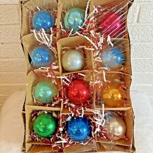VINTAGE SHINY BRITE Holiday Glass Ornament Set - 12 Multi Color